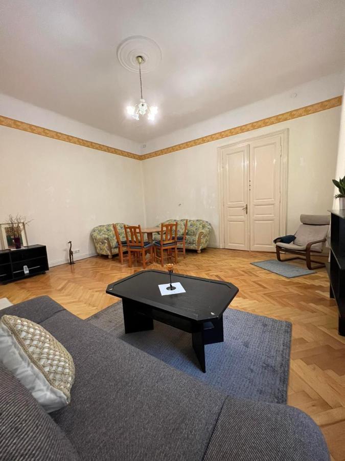 Elena Suite Budapeste Exterior foto